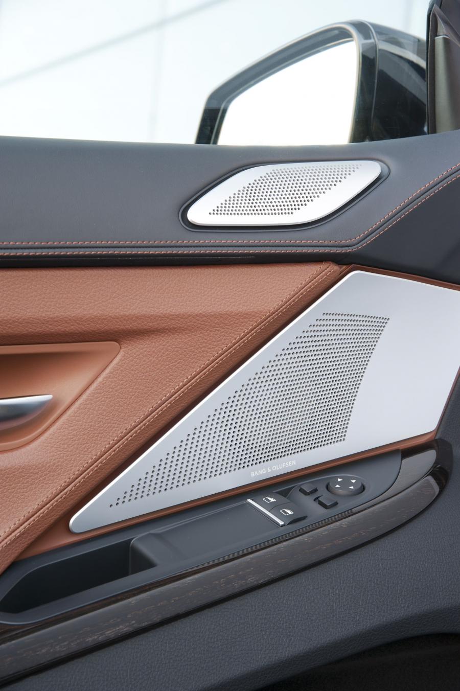 Детали интерьера BMW 640d xDrive Coupe 2012 года  (фото 21 из 70)